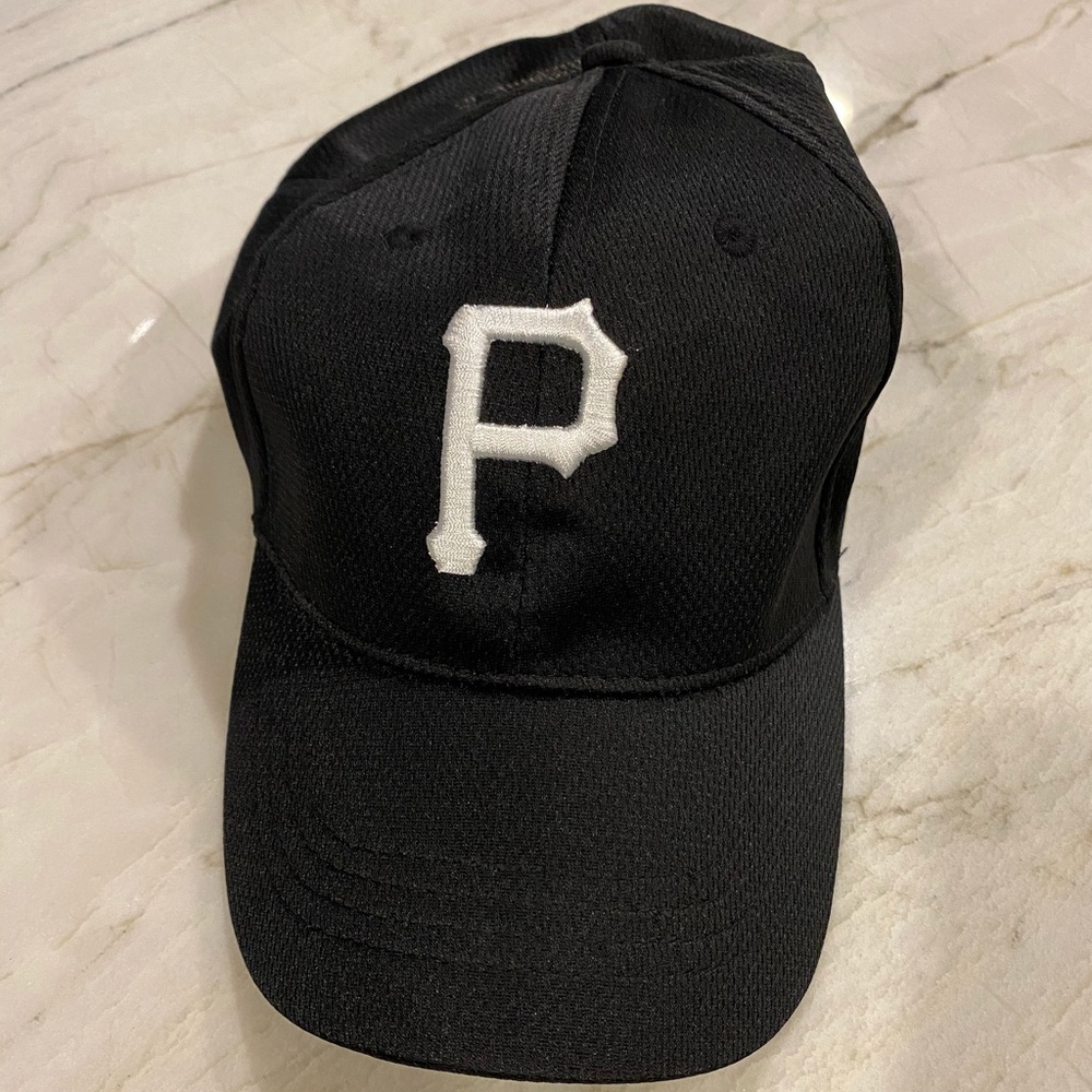 Black Pittsburgh Pirates Baseball Cap